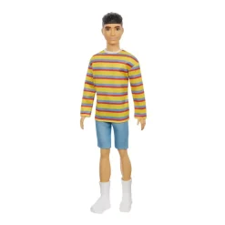 Ken Fashionista Asiatico Con Camiseta A Rayas Oversized^Barbie Hot